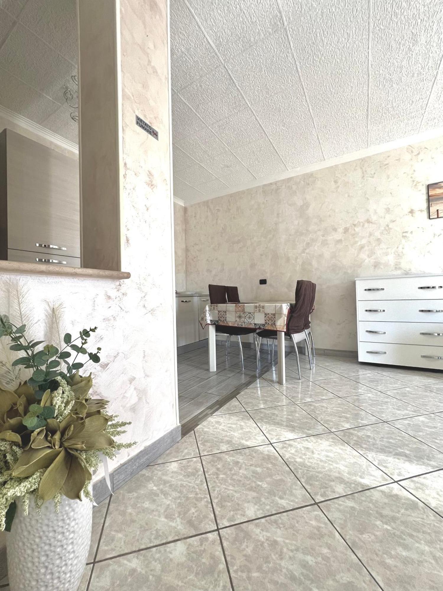 Sea Apartment Фьюмичино Экстерьер фото